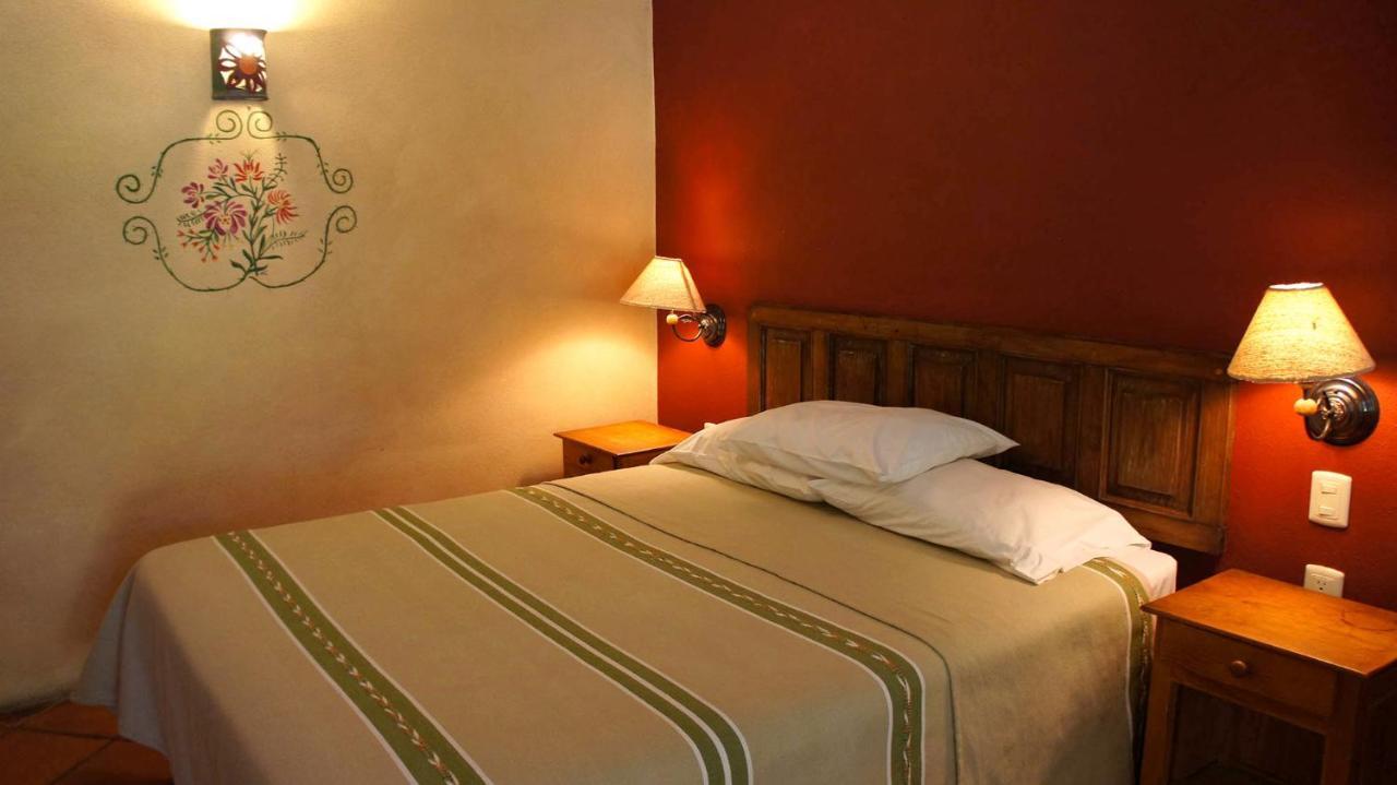 Villa Patzcuaro Garden Hotel Luaran gambar