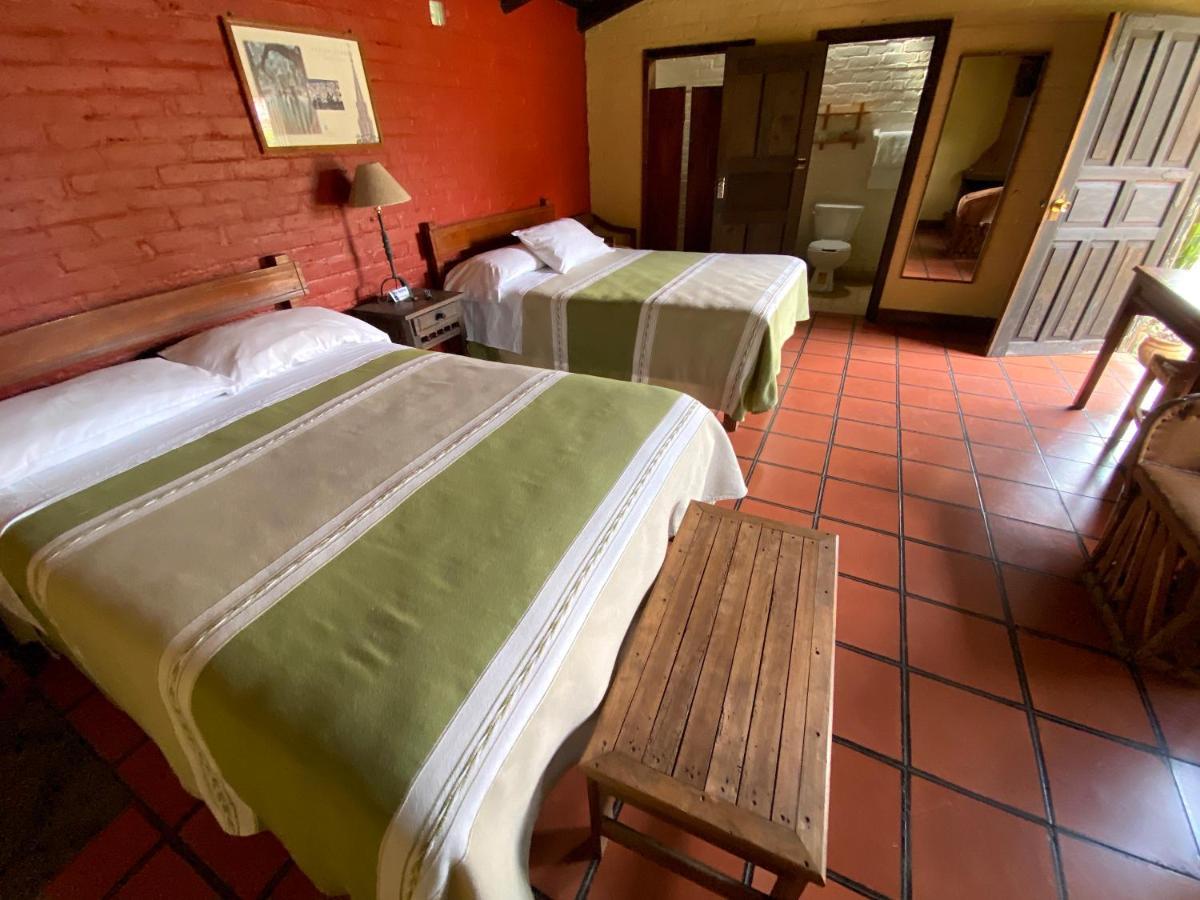 Villa Patzcuaro Garden Hotel Luaran gambar