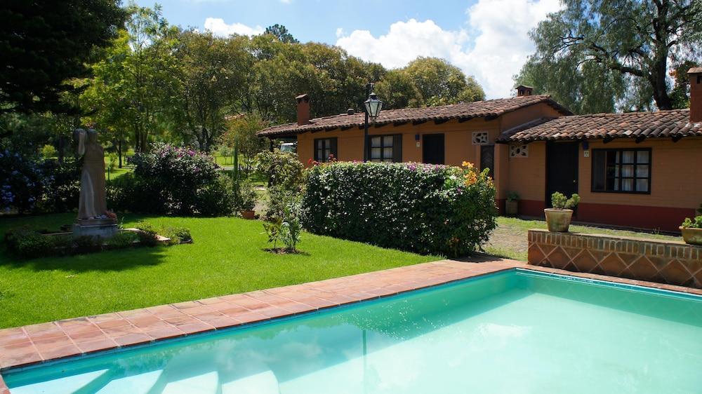 Villa Patzcuaro Garden Hotel Luaran gambar